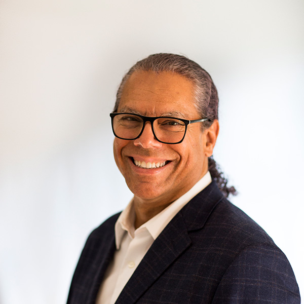 Roger Worthington headshot