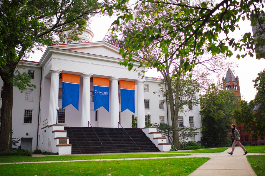 Penn Hall with Gettysburg College banners hanging in front