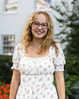 Headshot of Henna Neilson