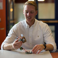 Tyler Mitchell ’20 creates potentially revolutionary medical device in Gettysburg Innovation Lab