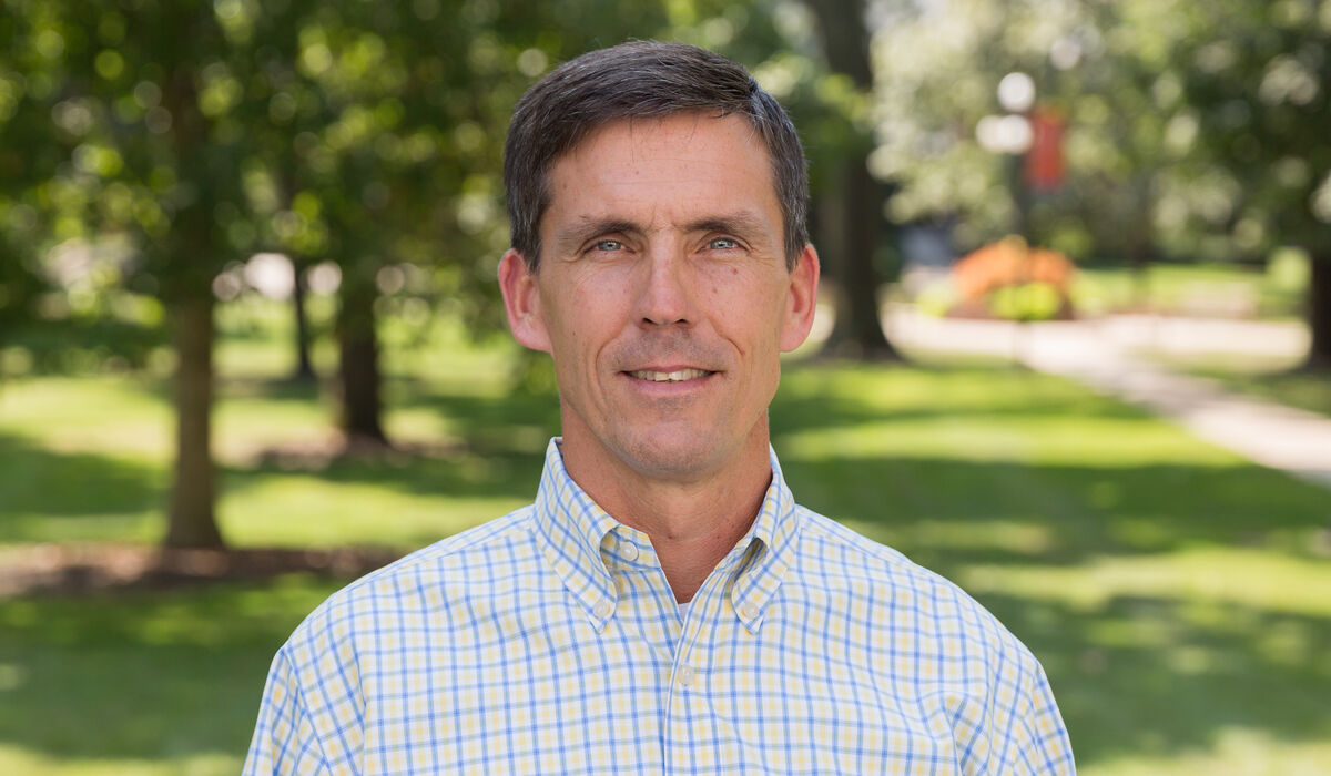 Prof. Cushing-Daniels honored for teaching excellence