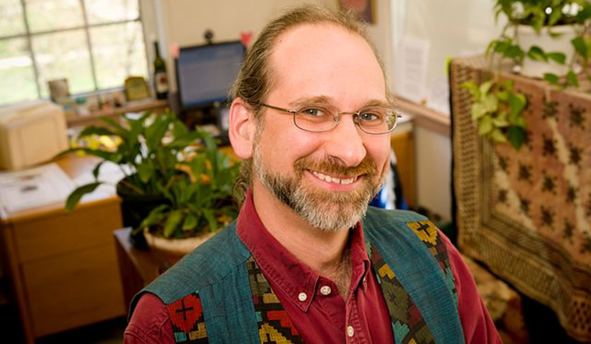 Faculty Spotlight: Philosophy Prof. Steve Gimbel