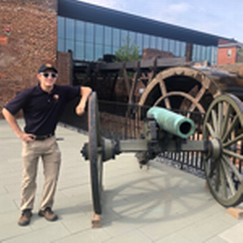 Senior wrestler Sean Thompson ’21 builds career skills through internship