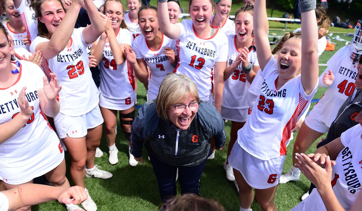 Hall of Fame coach Carol Daly Cantele ’83 chosen as Class of 2025 Commencement speaker