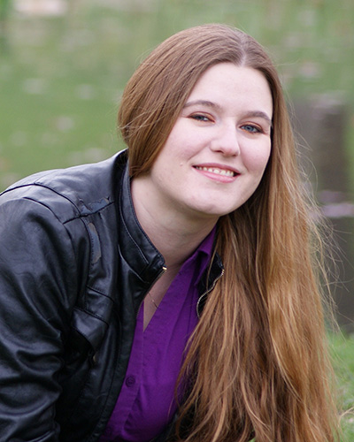  Headshot of Carolisa Watson