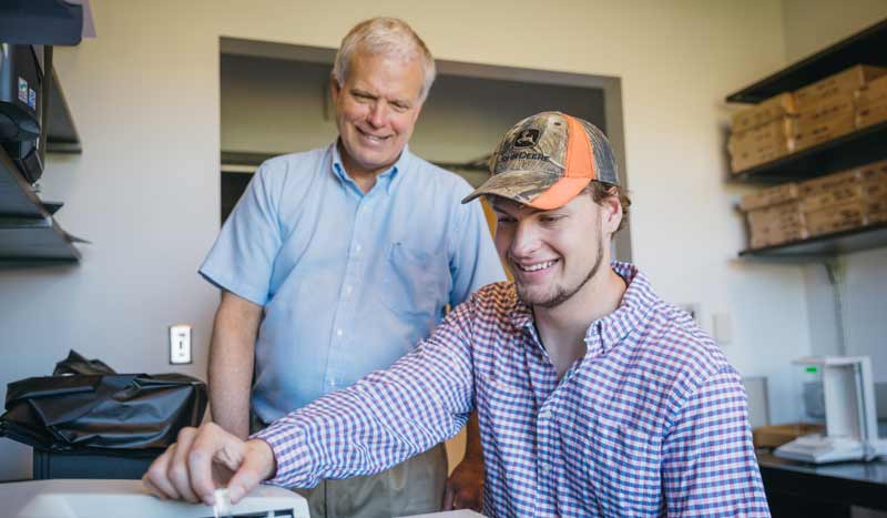 Cordell Boggs ’17 with chemistry Prof. Donald Jameson