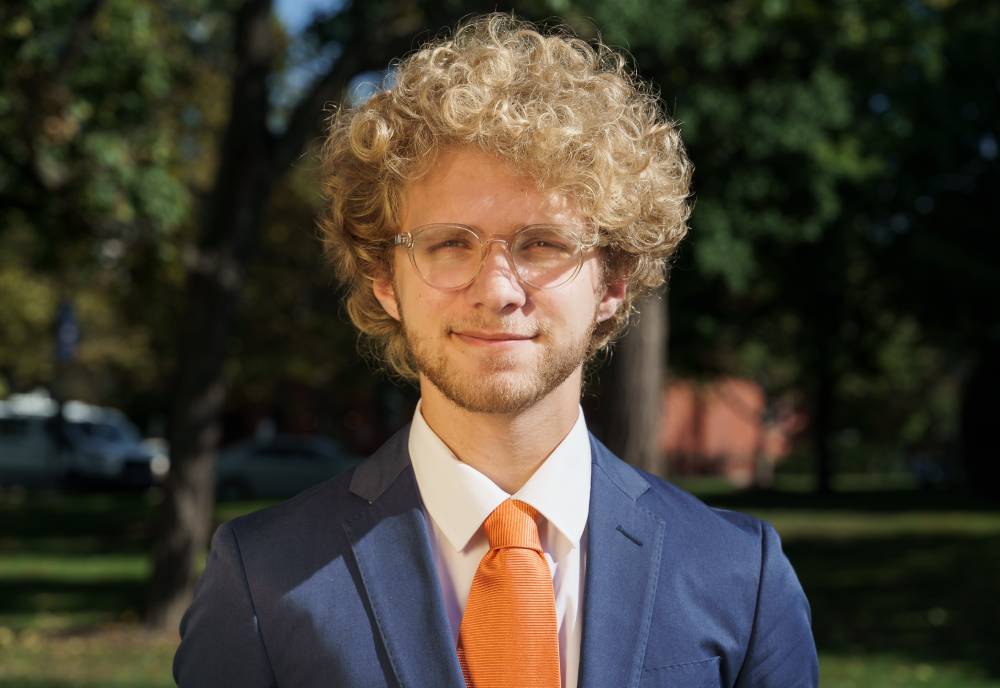 Headshot of Andrew Casher