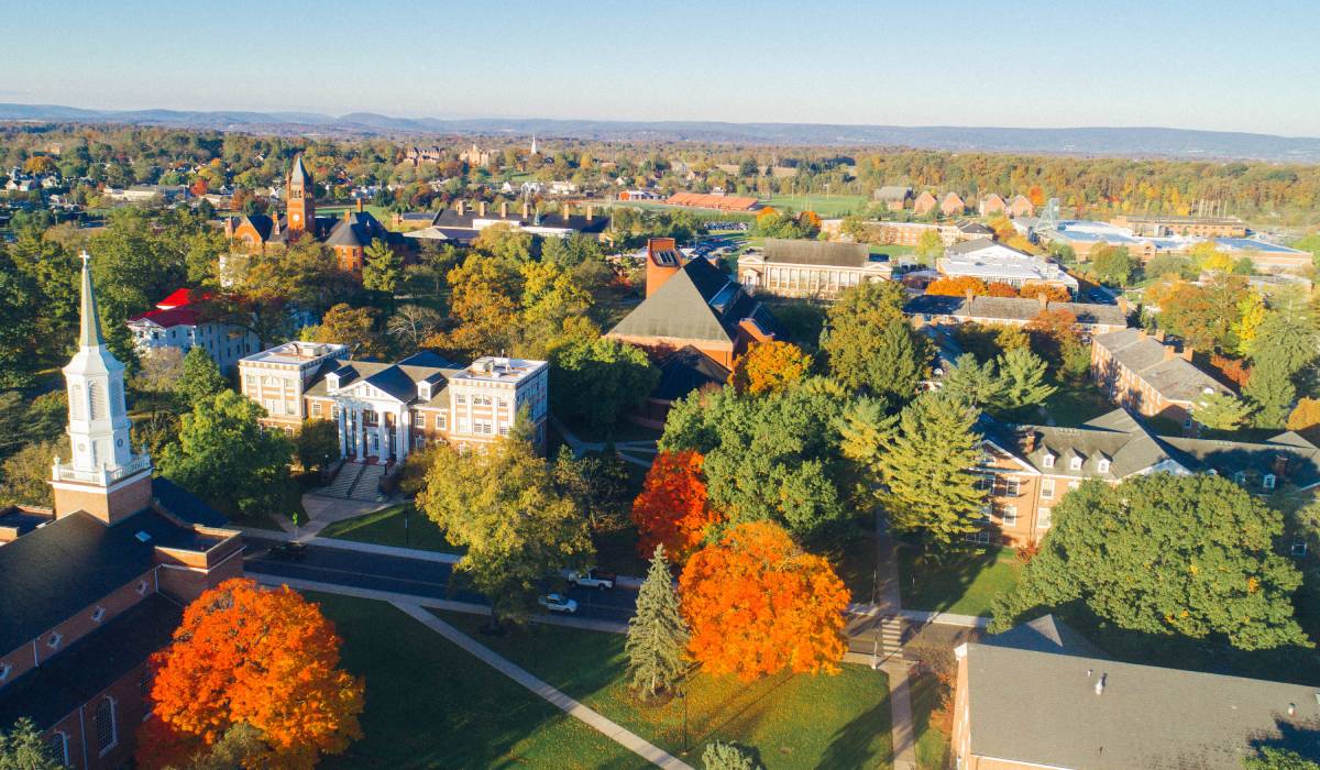 Overhead image of Gettysburg Colege in the Fall