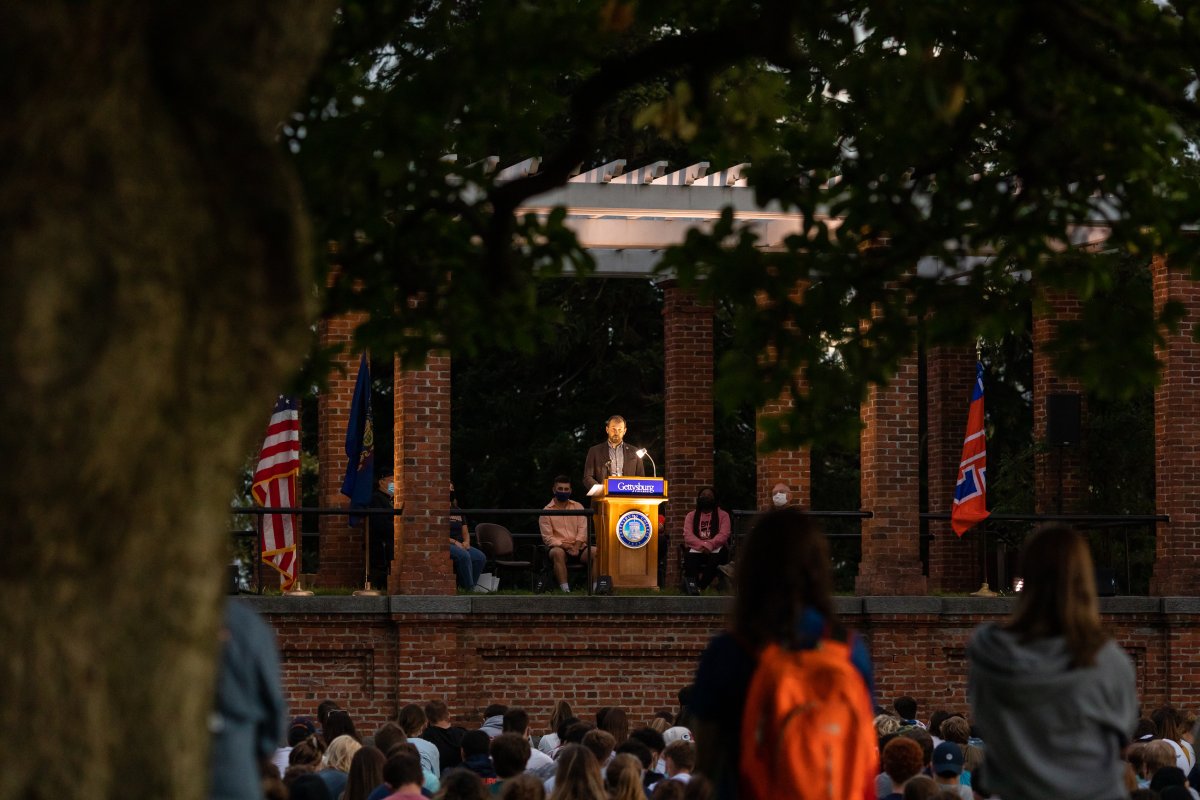 Image of Economics Prof. Rimvydas Baltaduonis delivering the Gettysburg Address