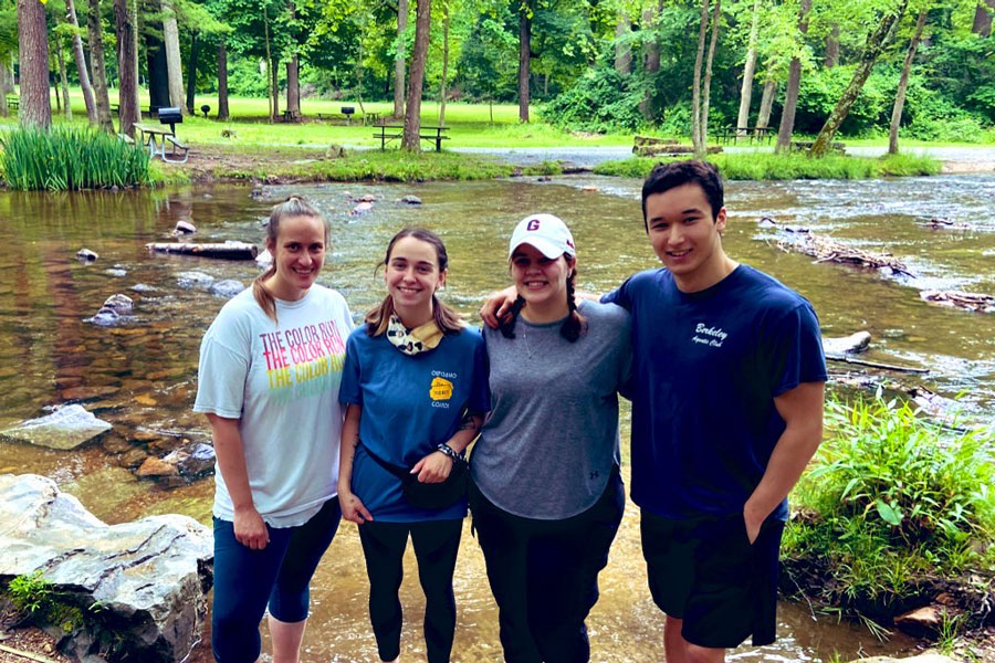 hemistry Prof. Kate Buettner (left) and several members of the Buettner Lab on an annual X-SIG hike.