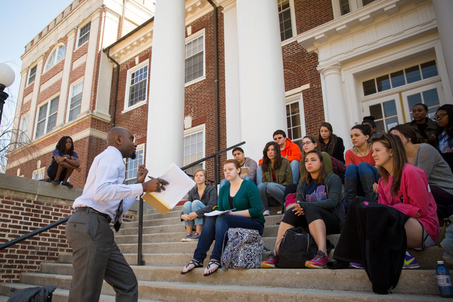 Prof. Hakim Williams teaching his class outside Weidensall Hall