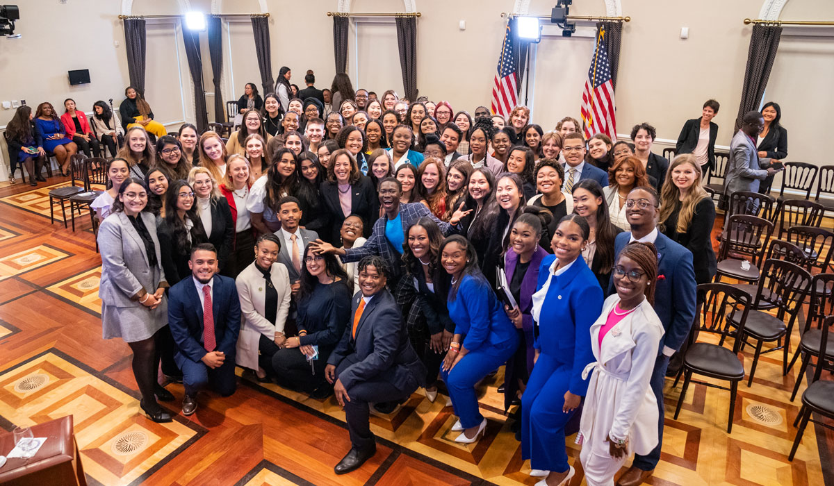 Miranda Zamora in a photo with other students inside the White House
