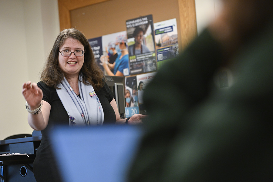 Sociology Prof. Alecea Standlee teaches a sociology class