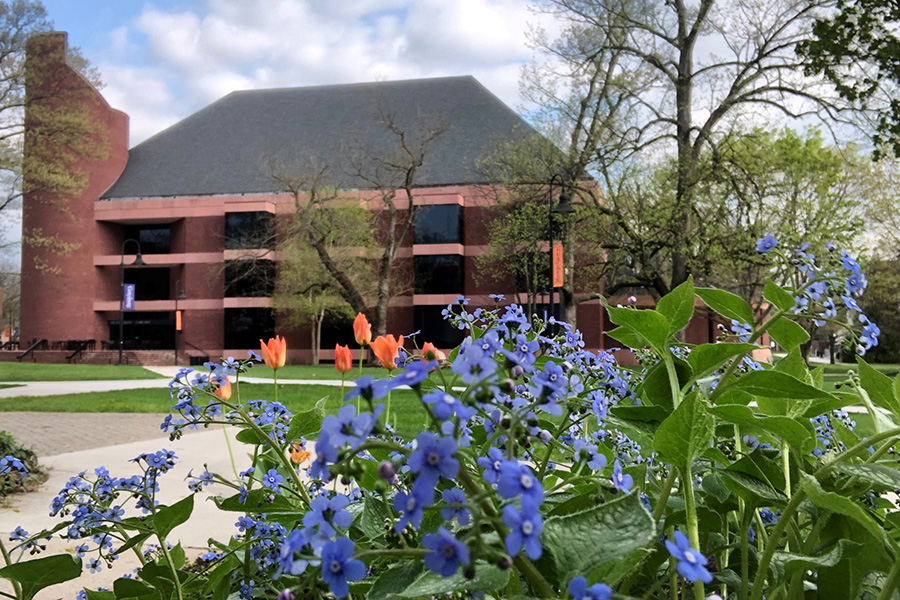 gettysburg college library with flower