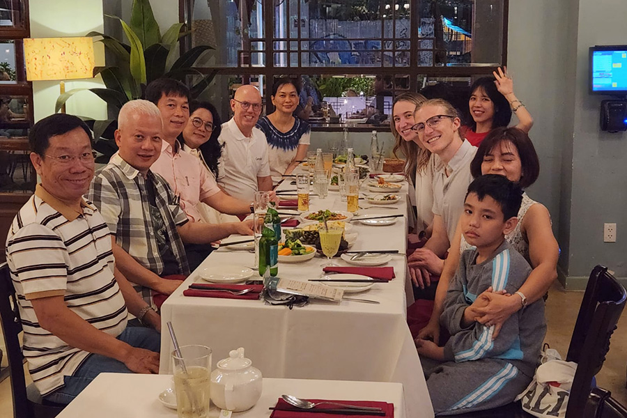 Ha Kim and family