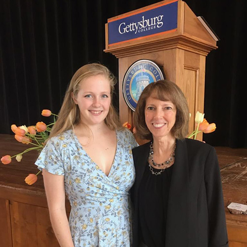 Cailin Casey ’20 speaking at a spring 2019 luncheon