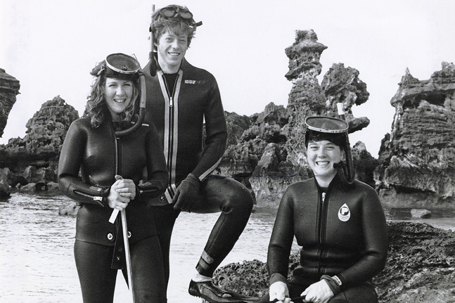 Students studying tropical marine biology