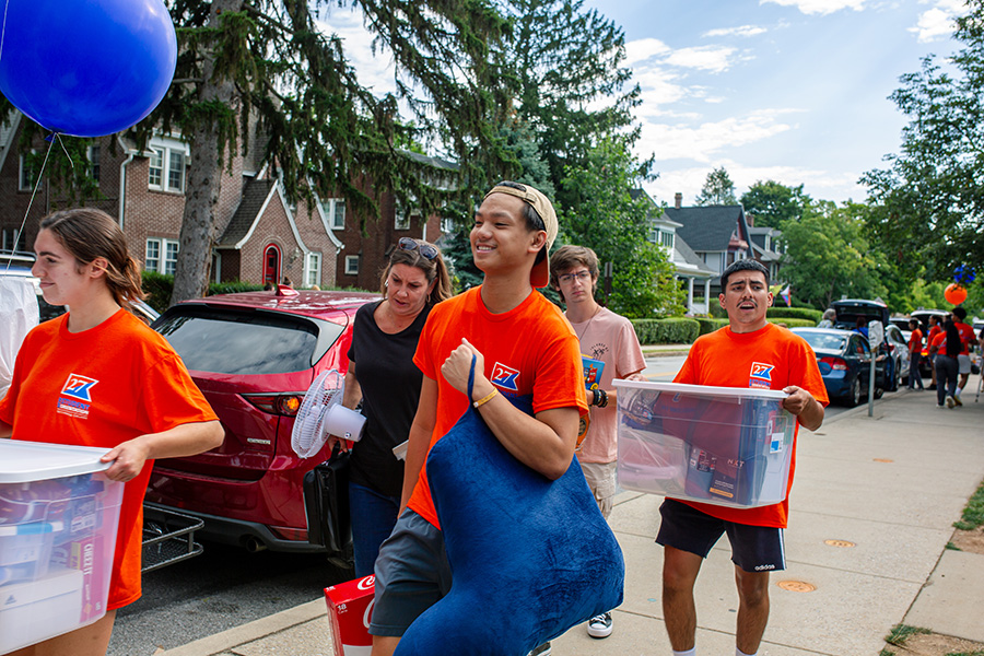 Class of 2027 Move-In Day