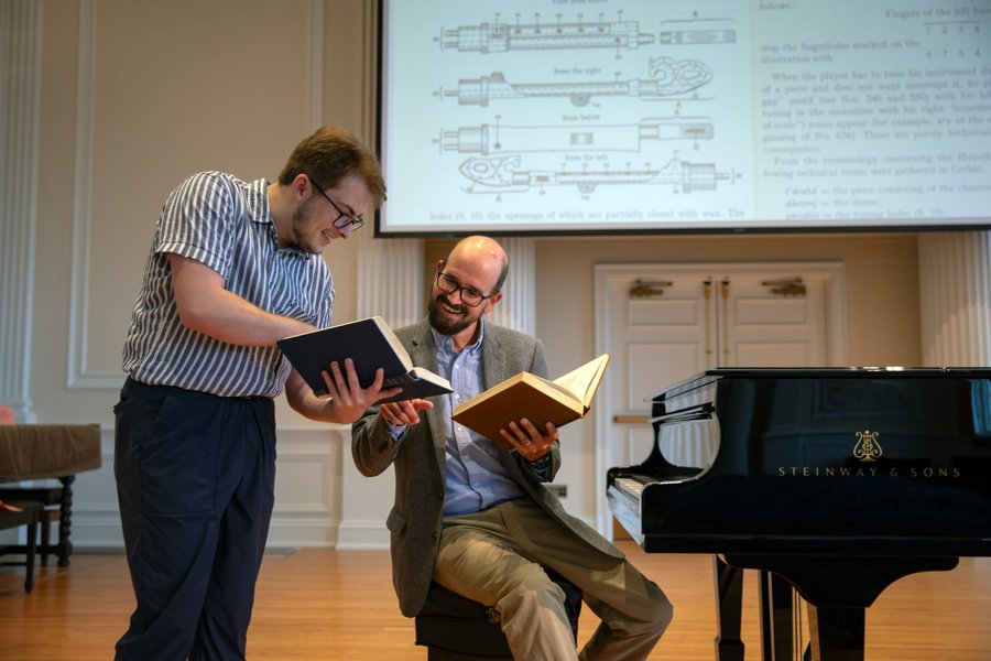 Aris Corman-O’Reilly ’27 and Prof. William O’Hara analyze music by Béla Bartók.