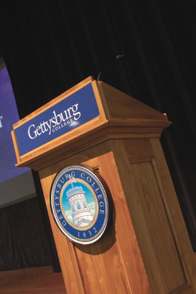 Gettysburg podium and seal