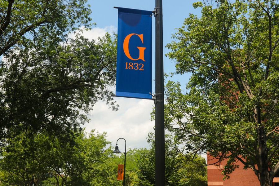 An image of G 1832 banner