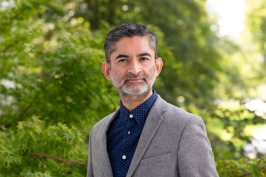 Spanish Prof. Aarón Lacayo