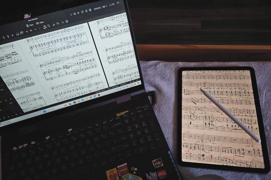 Riley Dunbar ’27 works with Prof. Jocelyn Swigger on music research.