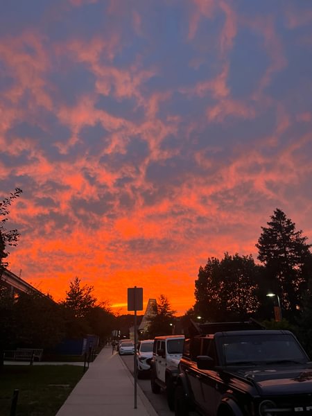 Libby Zapata ’27 frequently sends spectacular Gettysburg sunset photos like this one to her mom and dad.