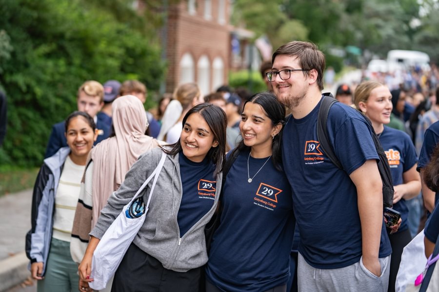 Bishruti Rijal &rsquo;26 gathers with friends before the start of the First-Year Walk for the Class of 2029.