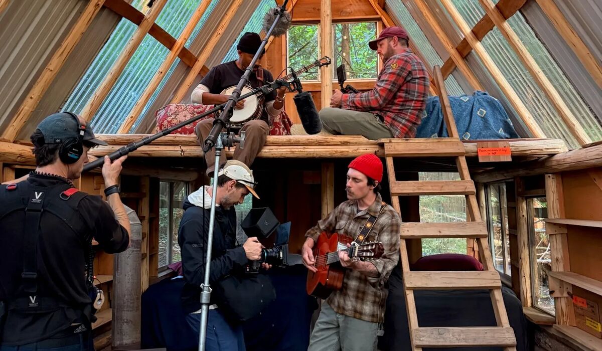 Brian Kelley ’10 films Goth Babe performing in a cabin at Olympic National Park.