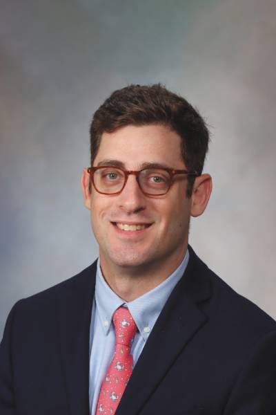 Headshot of Brin Freund ’06