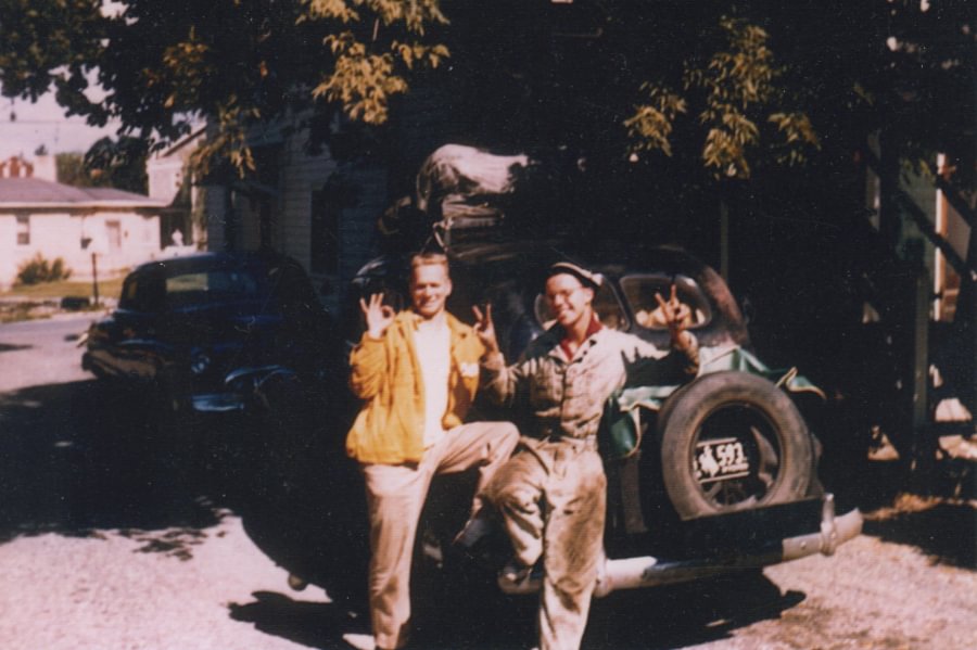 Michael Bishop ’57 and Bob Schultz ’57 at Yellowstone National Park.
