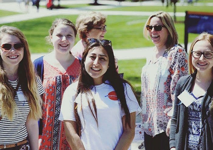 Photograph of Aguilera-Gonzalez as an Admissions Tour Guide 