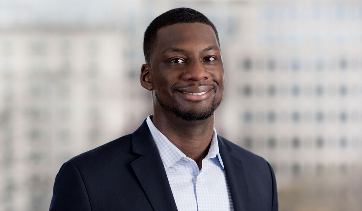 Headshot of Julius Redd