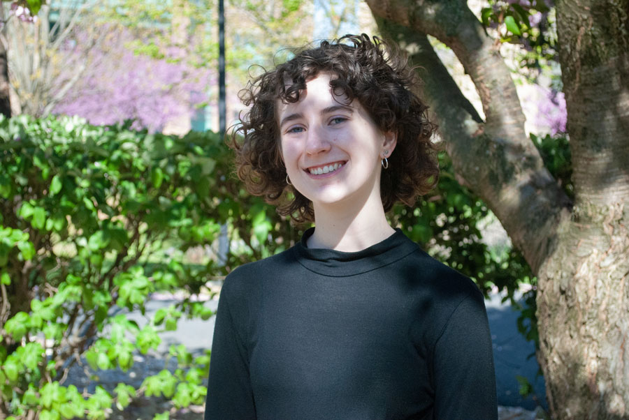 Headshot of Maggie Galloway