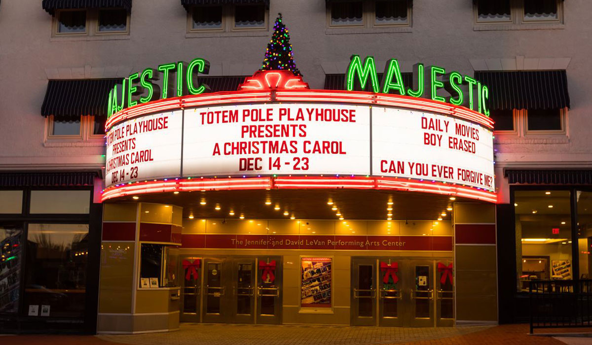 The Majestic Theater dressed for the 2019 holiday season