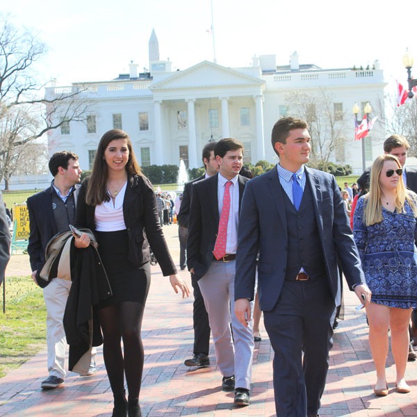 Students on a field trip in Washington DC