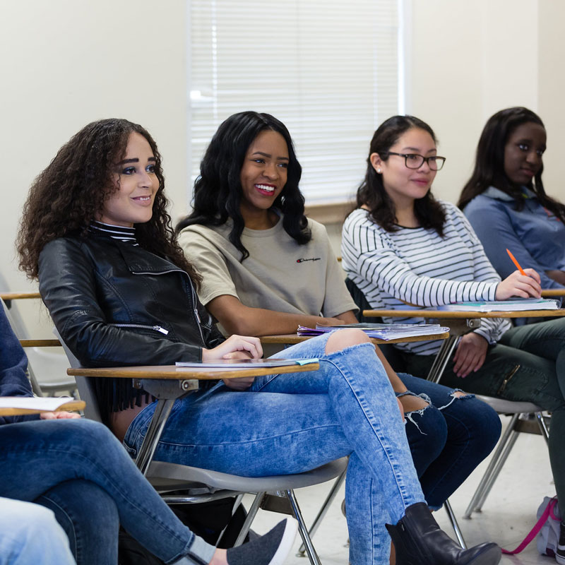 First year seminar with students sitting at their desks