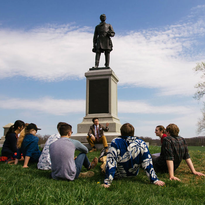 Ian Isherwood giving a lecture at the Gettysburg Battlefield