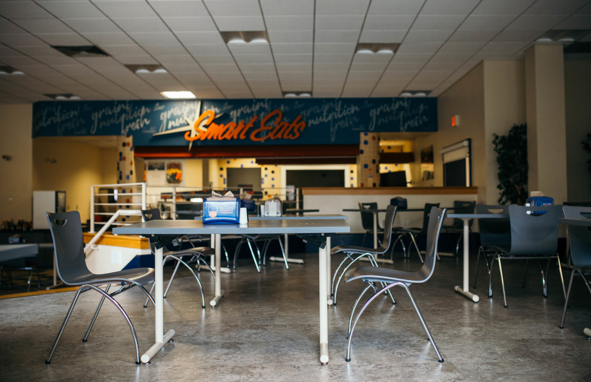 Gettysburg College's healthy eats section in the dining hall