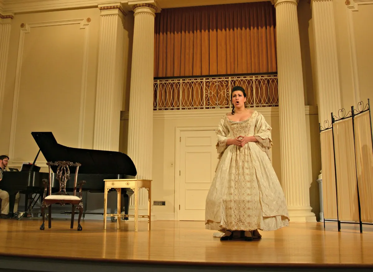Anna Lipowitz performing opera in period attire