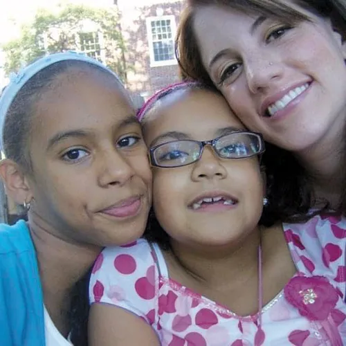 Rachel Rutter on campus in 2010 with
El Centro kid