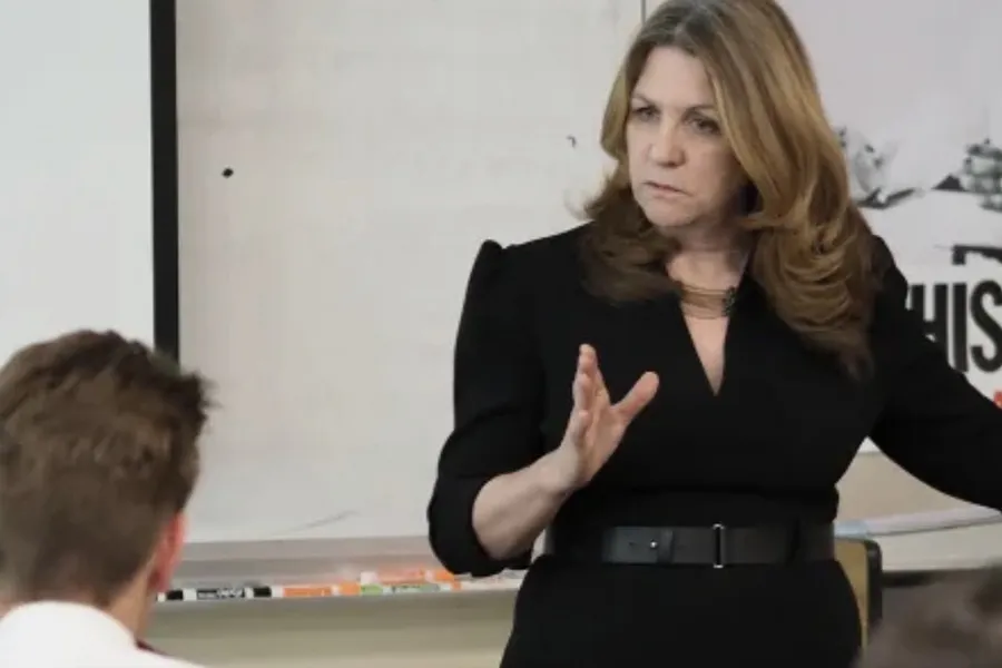 female speaker gestures