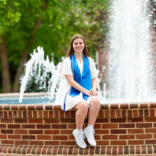 Angela Frola ’24
