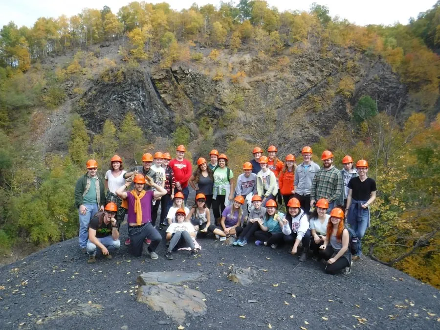Venissa Ledesma ’19 with classmates studying tectonic movement in the field.
