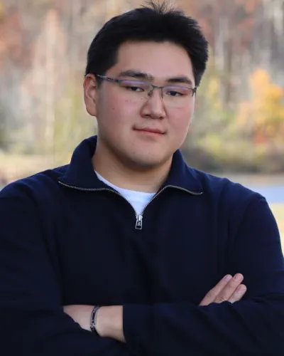 Headshot of Shamber Shamurov '28