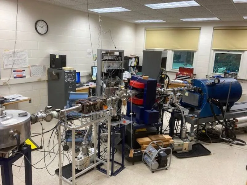 A photo of the Student Proton Accelerator laboratory at Gettysburg College.