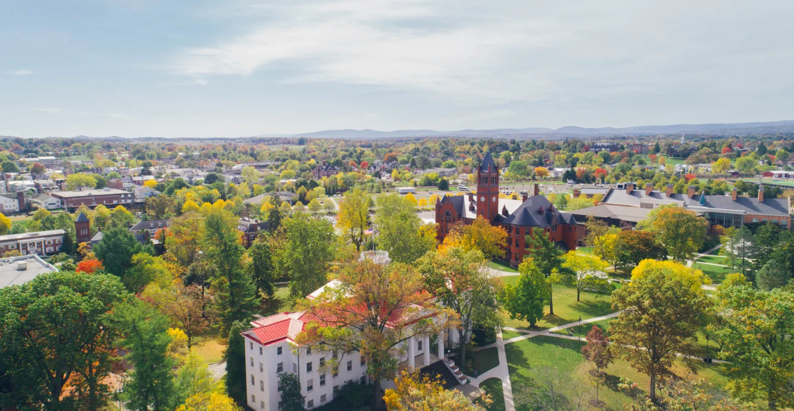 Aerial photo of Gettysburg College in autumn foliage