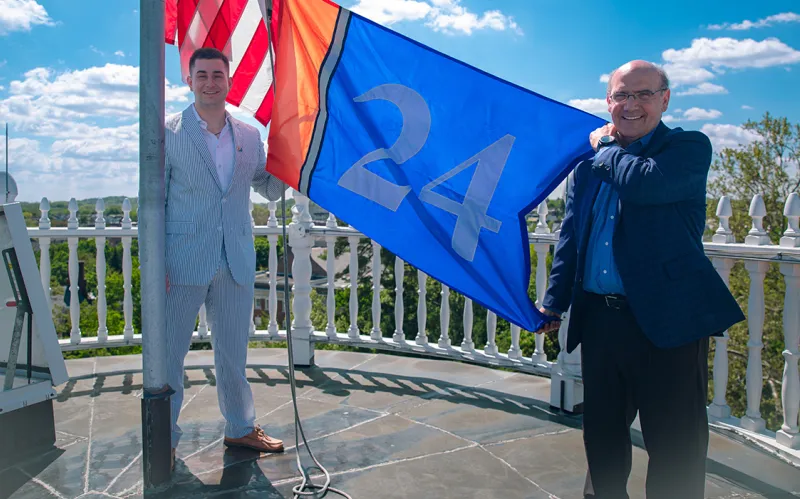 Jack Comegno ’24 and Gettysburg College President Bob Iuliano 